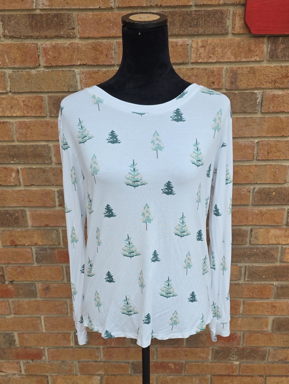 Kyte BABY White Long Sleeve Top with Green Tree Pattern Size M